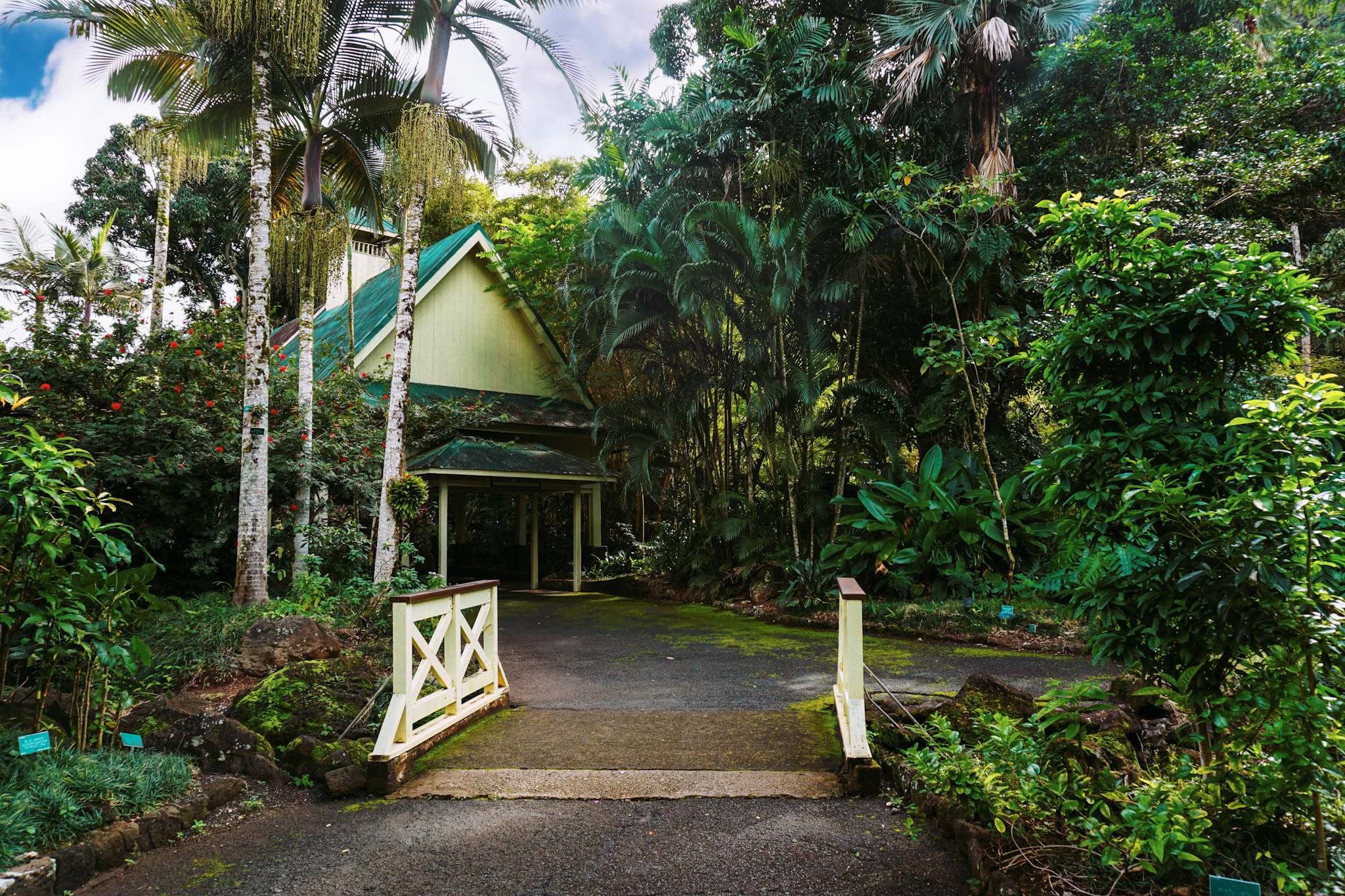 Entrance to botanical garden