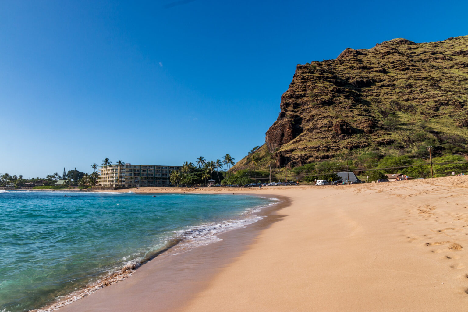 Makaha Beach HI: A Coastal Gem Unveiled | Paraiso Island